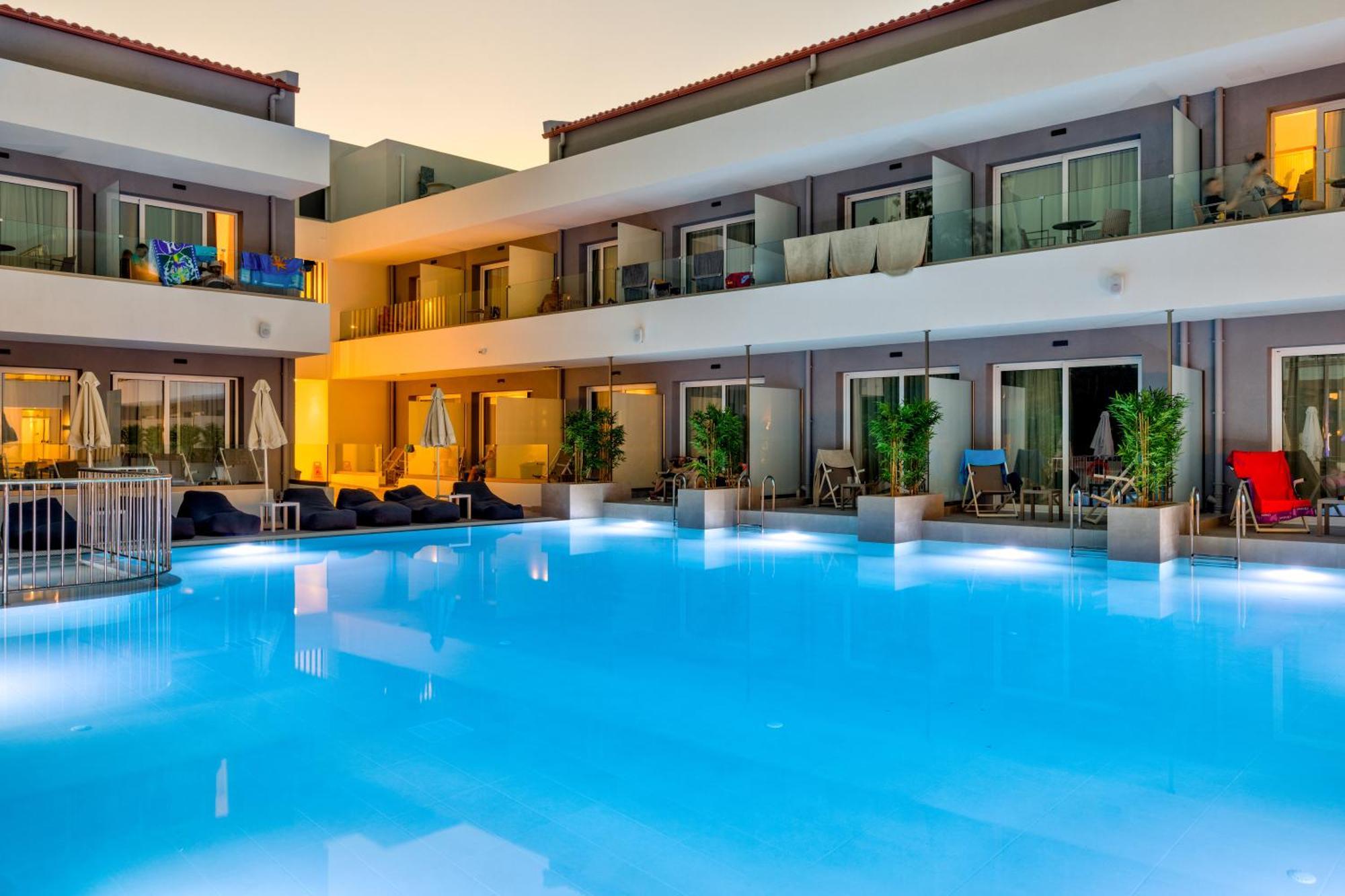 White Olive Premium Laganas Hotel ภายนอก รูปภาพ