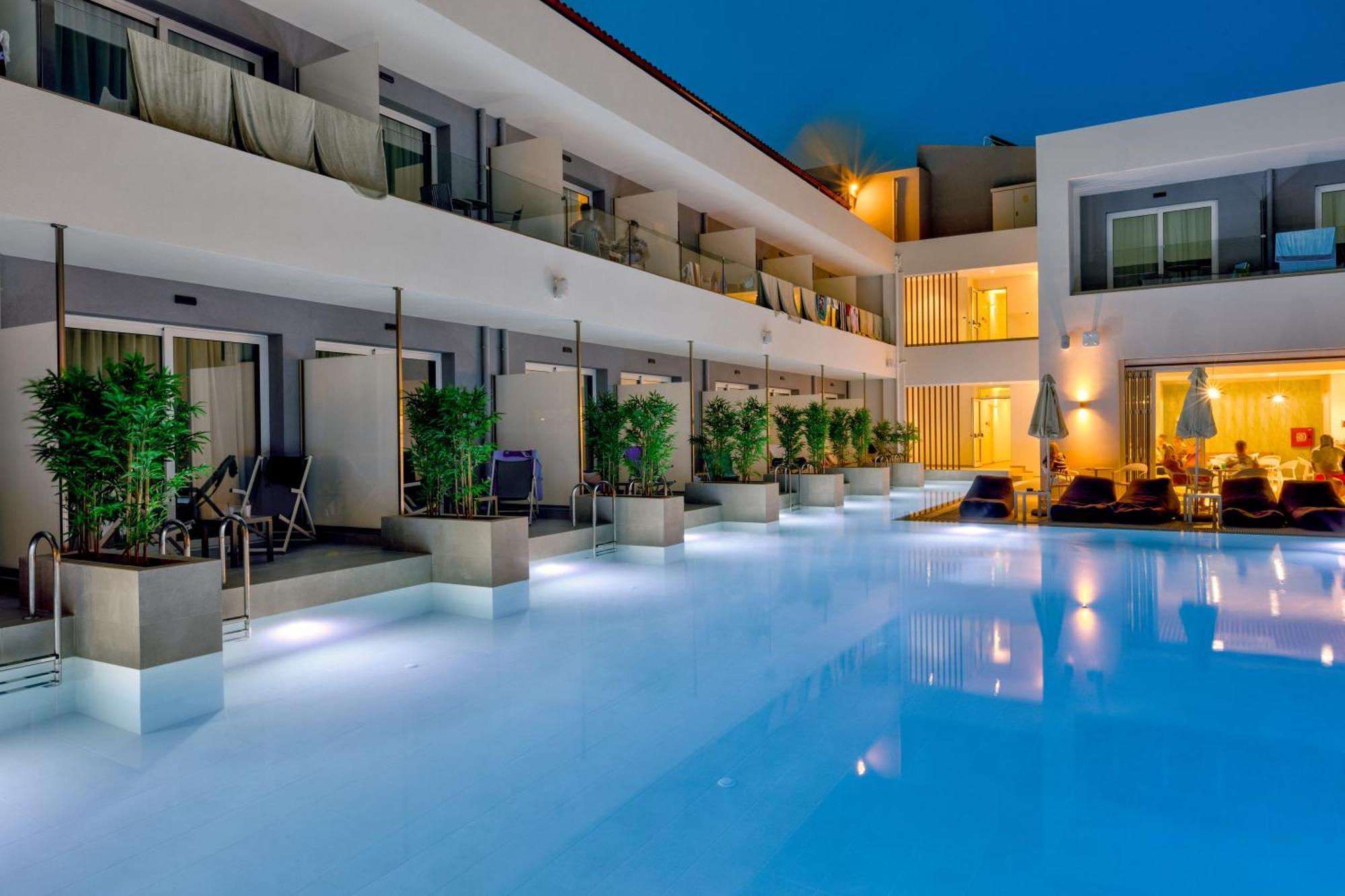 White Olive Premium Laganas Hotel ภายนอก รูปภาพ